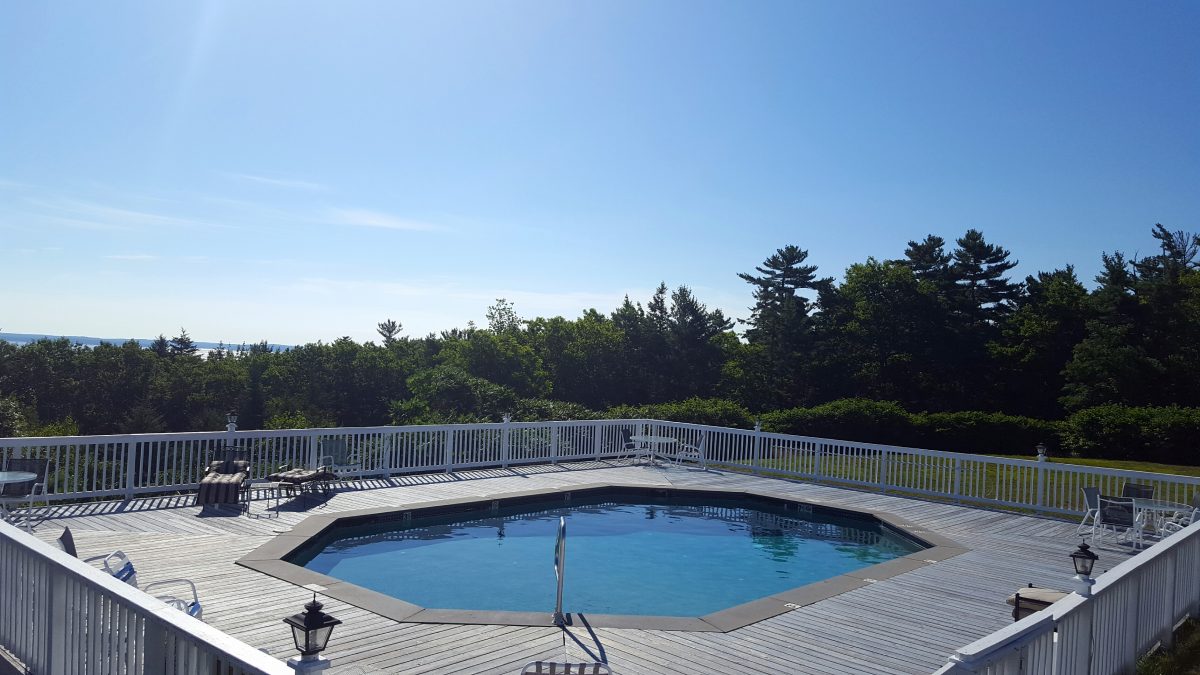 Sea Breeze motel pool