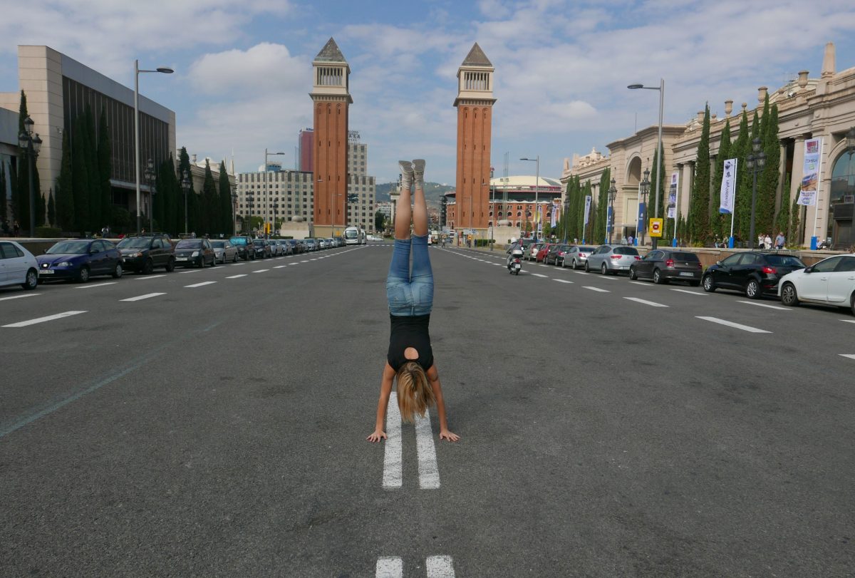 Barcelona Venetian towers handstand